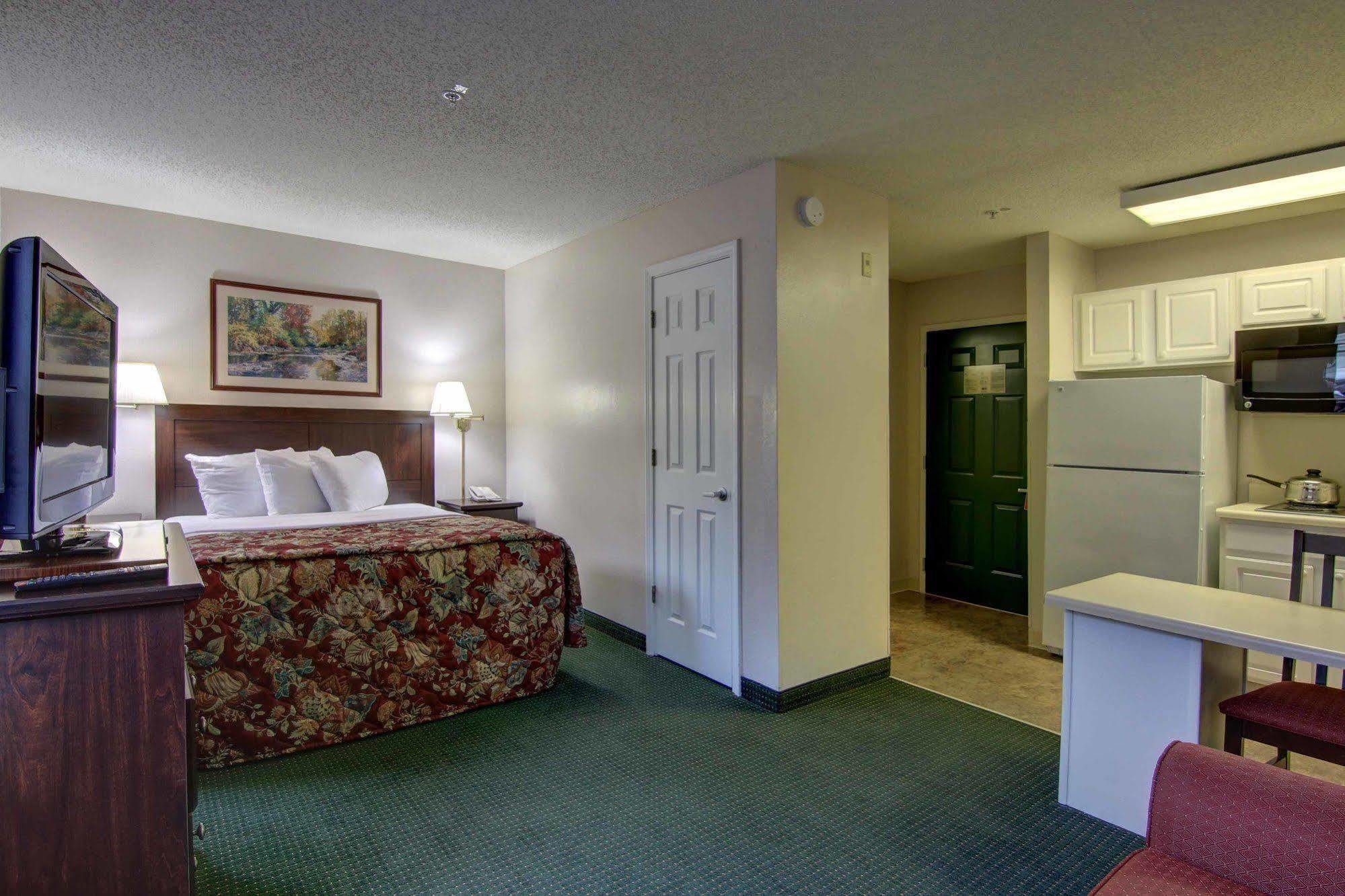 Intown Suites Extended Stay Marietta Ga - Roswell Rd Zewnętrze zdjęcie