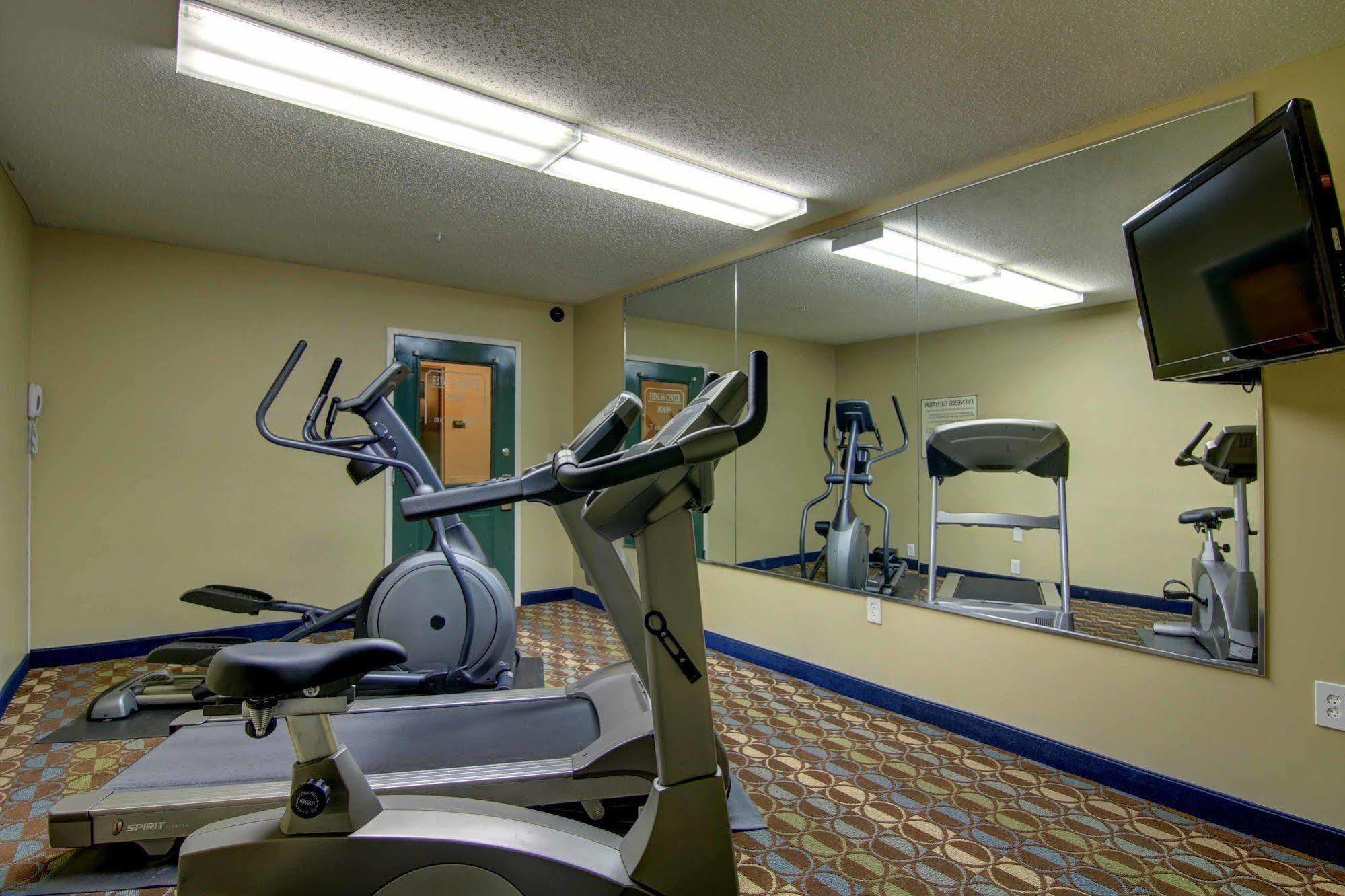 Intown Suites Extended Stay Marietta Ga - Roswell Rd Zewnętrze zdjęcie